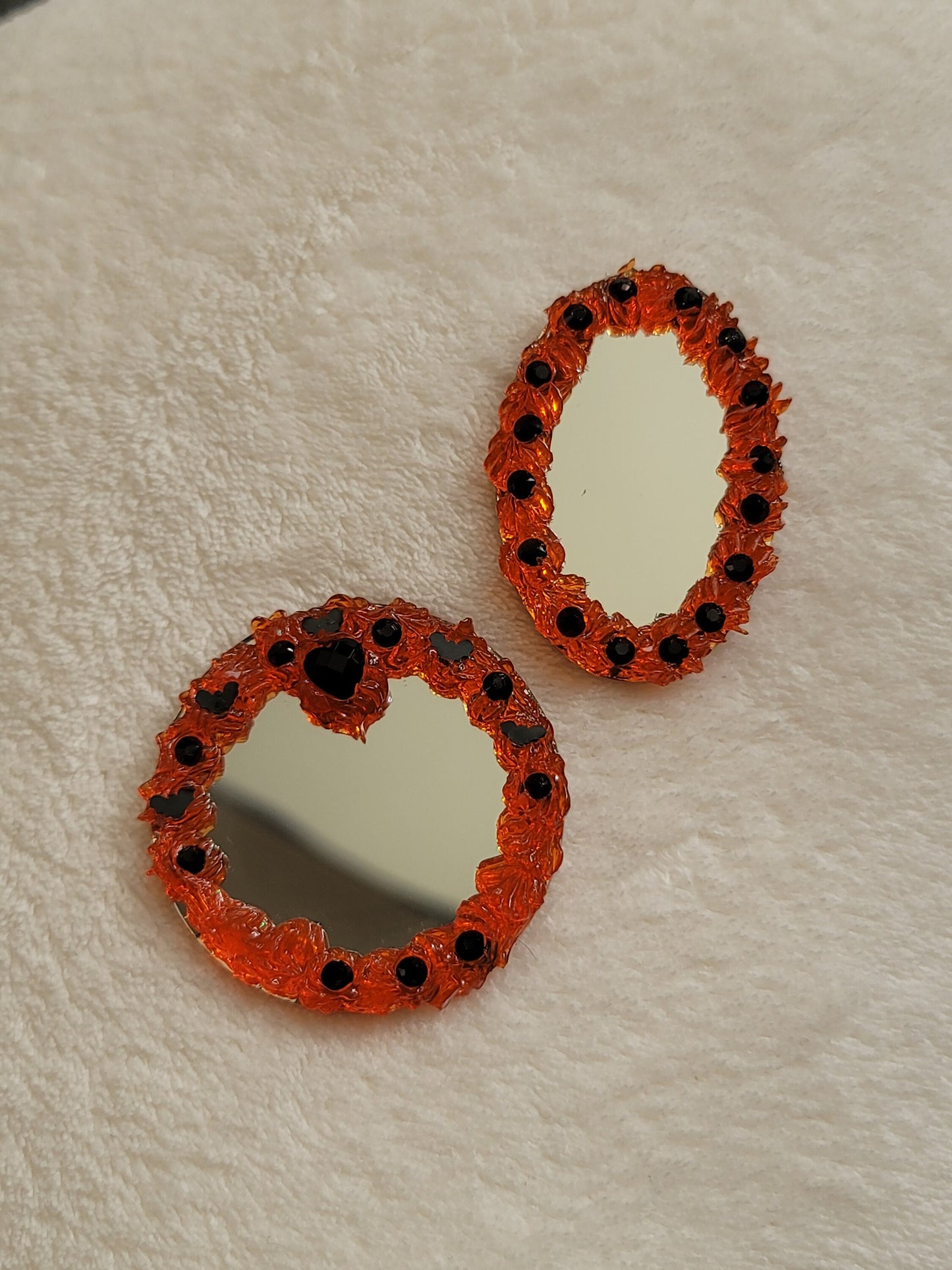 Deco Gel Mirror brooch pins - Orange Cream with Pearls + Gems: Kawaii accessories Halloween lolitafashion Decora j-fashion Gothic Fairy Kei